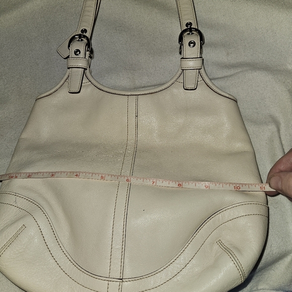 Coach Womans Vintage White Hobo Bag - Picture 2 of 15